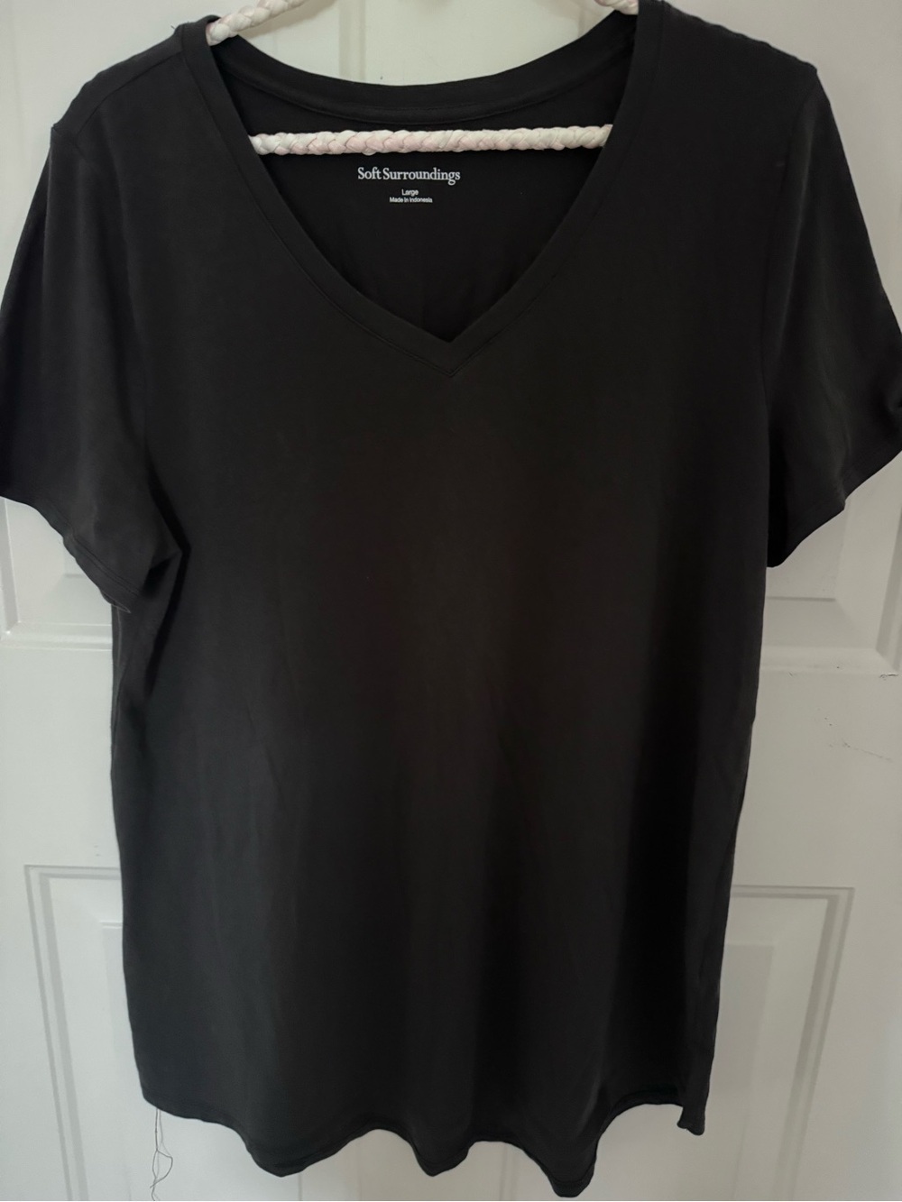 Soft Surroundings V neck short sleeve shirt-SZ L Black